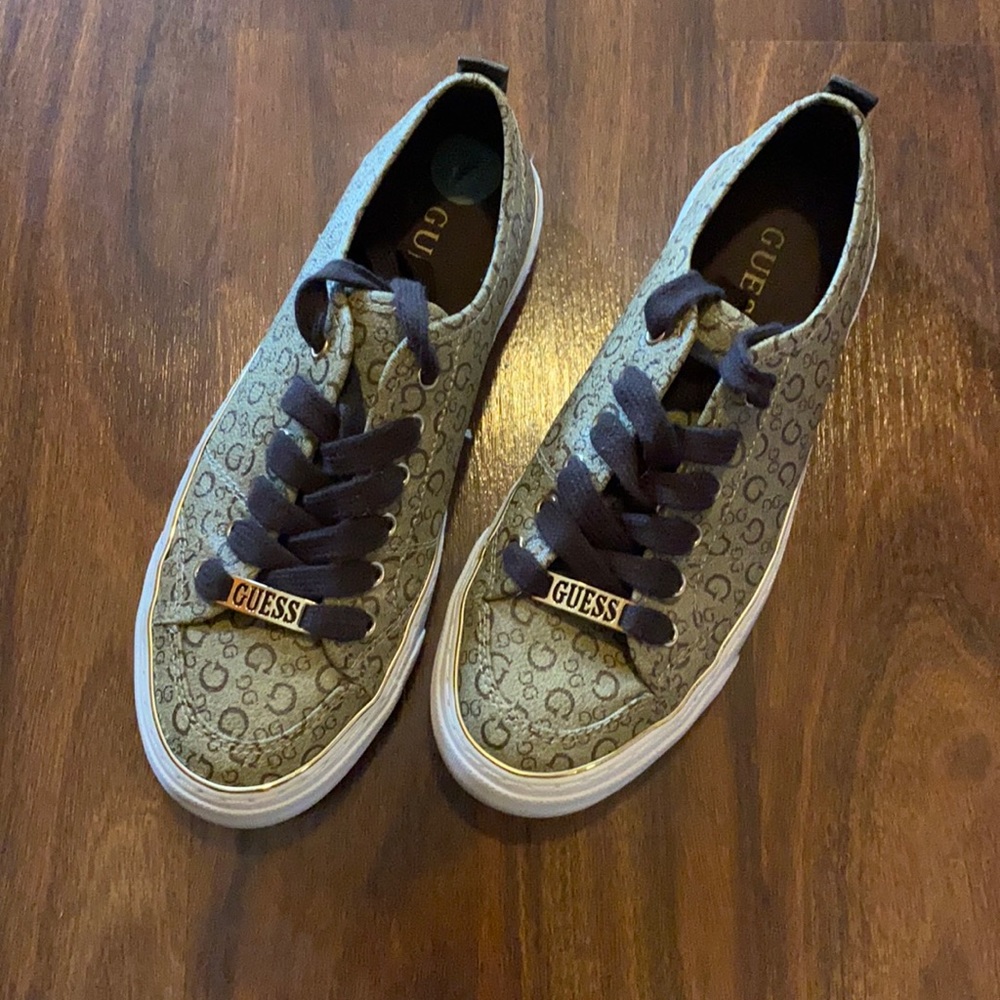 👟🌸 Guess sneakers 🌸👟